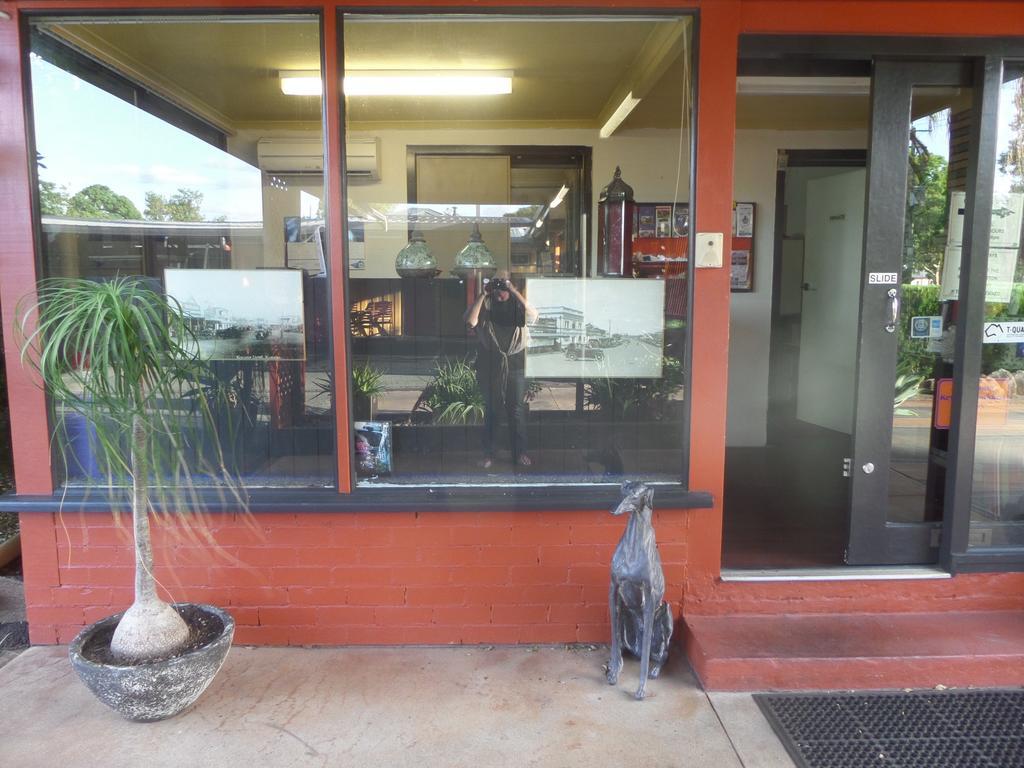 Motel Oasis Kingaroy Exterior photo
